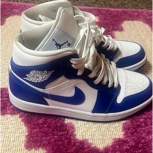 NIKE AIR JORDANS 1s “Kentucky blues “ size 7 never worn before